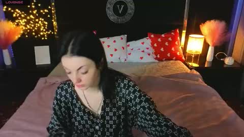 daisydelight_ online show from March 2, 5:41 am