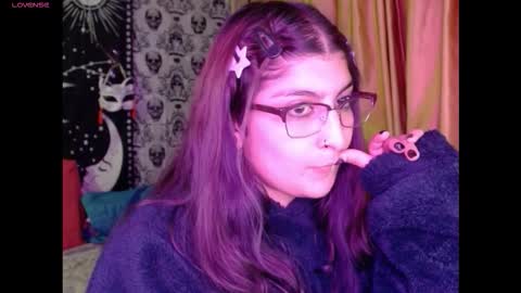    --  -- help me reach 100 hands up  online show from November 27, 3:14 am