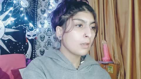    --  -- help me reach 100 hands up  online show from February 9, 3:32 am