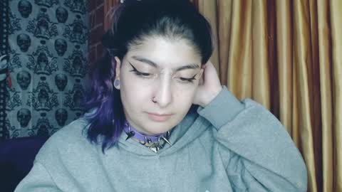    --  -- help me reach 100 hands up  online show from February 1, 7:47 am