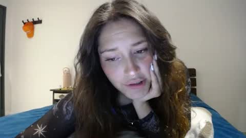 IG  dakotasofiaa online show from June 26, 11:32 pm