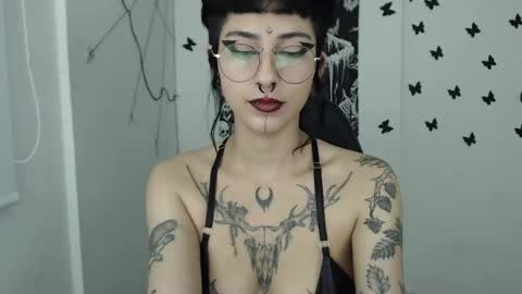 dakota online show from February 28, 1:05 am