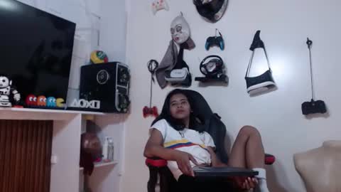 dalila online show from July 3, 7:51 pm