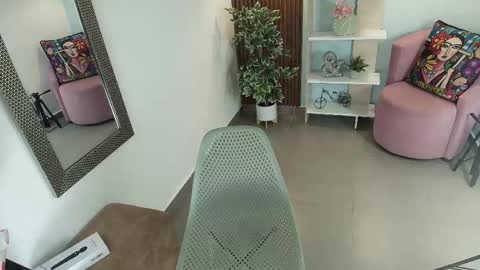 Dalila  online show from December 18, 5:08 pm