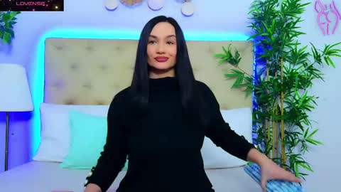 daliyaa_ online show from November 25, 1:10 pm