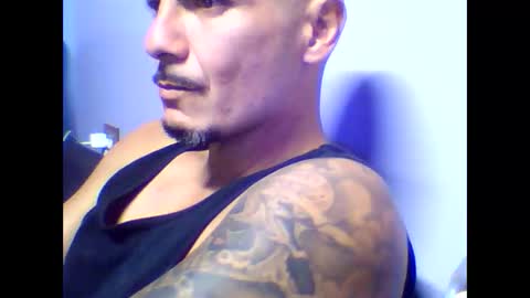 Snapshot of dallaslove23 chatting on October 2, 8:13 am dallaslove23 online show from October 2, 8:13 am