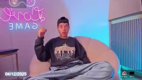 Dallen Grant online show from December 4, 12:38 pm