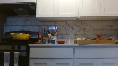 damakoupa online show from November 26, 6:48 pm