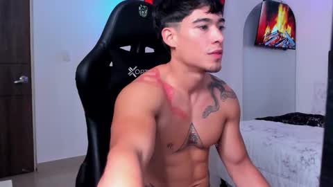 Snapshot of damian_fit chatting on October 25, 4:18 pm Damian online show from October 25, 4:18 pm