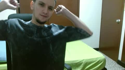 Snapshot of damian_player chatting on December 28, 6:08 pm damian_player online show from December 28, 6:08 pm