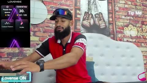 damian_shakur online show from February 5, 12:20 pm