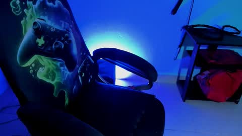 Damian torner online show from November 4, 10:49 am