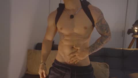 insta damn8   --------  online show from October 24, 3:02 pm