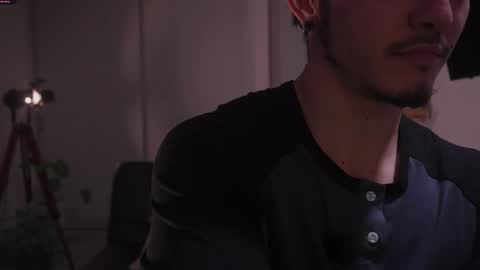 insta damn8   --------  online show from November 16, 1:18 am