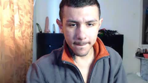 damiansexyboy69 online show from February 3, 3:27 pm