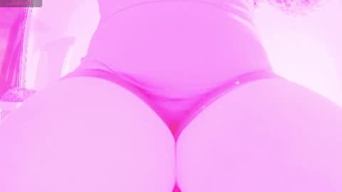 Sophie online show from August 2, 10:39 am