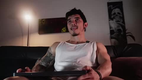 insta damn8   ---         -----  online show from May 2, 11:32 pm