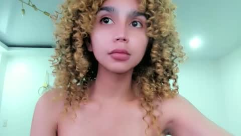 damnperfectxx online show from December 3, 7:20 am