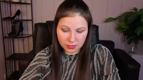 Dana Dom online show from April 2, 8:43 am