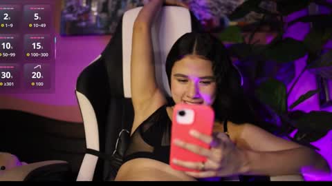 danaa_rouse online show from February 8, 12:36 am