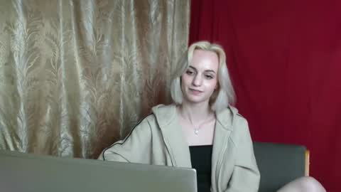 Dana online show from March 3, 7:28 pm