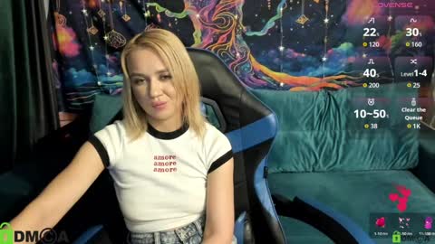 dances_queen online show from March 30, 8:47 am