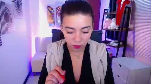 Veronica online show from July 25, 12:47 pm