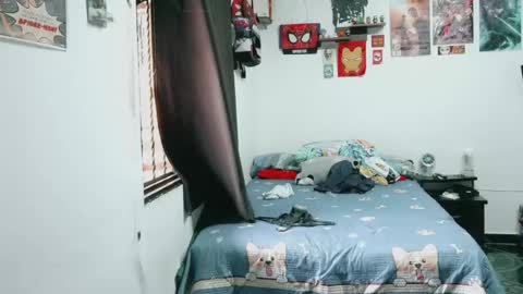 dani y jocelyn online show from May 12, 7:01 pm