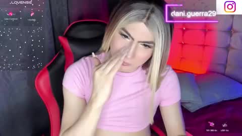 dani online show from April 19, 3:29 am