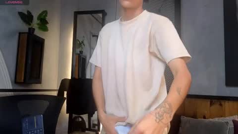 dani_mc online show from January 10, 11:37 am