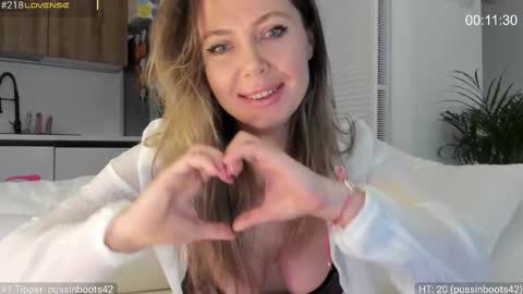 daniangel_web online show from February 28, 8:02 pm