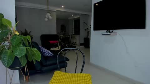 daniela_arenas online show from September 18, 11:09 pm