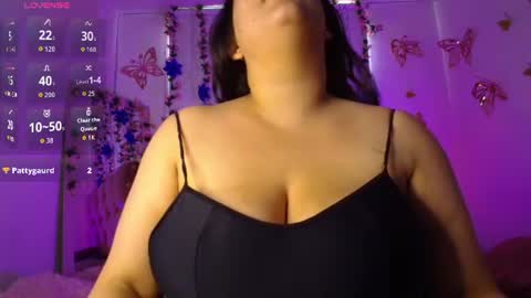 daniela_b25 online show from July 17, 7:27 pm