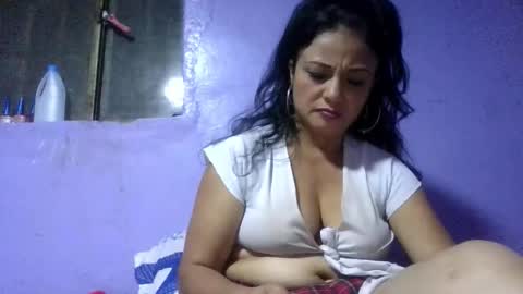 daniela_love1 online show from February 5, 12:36 am