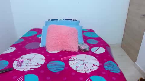 daniela_pra online show from February 1, 2:08 am