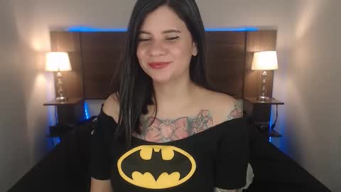 Snapshot of daniellerain chatting on September 23, 2:05 am daniellerain online show from September 23, 2:05 am