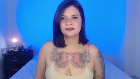 Snapshot of daniellerain chatting on January 26, 1:20 am daniellerain online show from January 26, 1:20 am