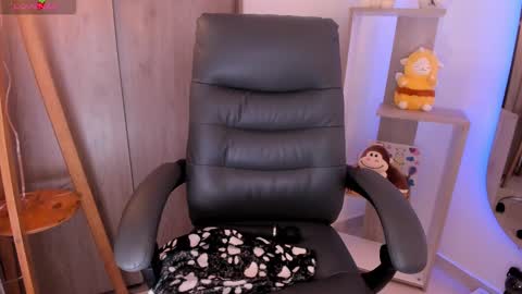 Danielle Rose online show from October 24, 11:38 pm