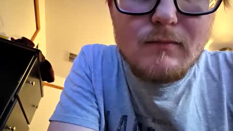 Daniel    y. online show from January 12, 10:06 pm