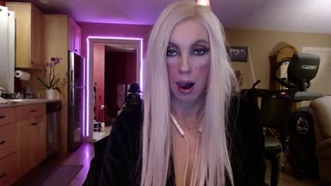 DanikaWhite69 online show from March 5, 7:49 am
