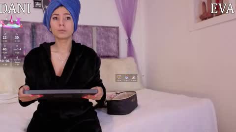 Danilu and Eva online show from February 15, 5:00 pm