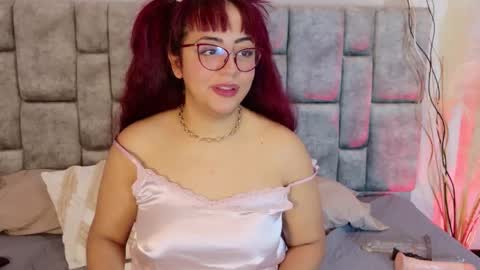 daninianderson online show from December 20, 5:58 am