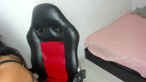 Snapshot of danka_smith chatting on September 30, 3:00 pm danka_smith online show from September 30, 3:00 pm