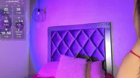 Danna  online show from December 21, 12:00 pm