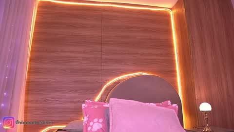 Danna Berlin  online show from March 29, 7:37 pm