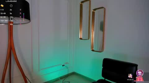 Danna Cruz  online show from February 25, 10:42 pm