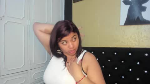 Danna Garza online show from February 8, 4:03 am