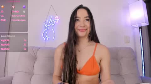 danna  online show from December 4, 12:46 am