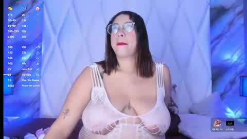 Danna Monroe  online show from July 8, 11:24 am