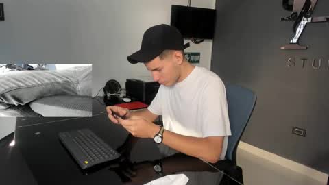 danny_and_lara online show from October 6, 6:48 pm